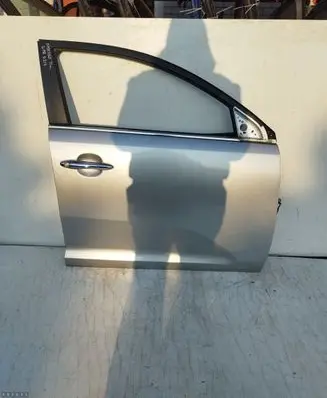 KIA Sportage Front door