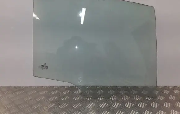 Peugeot 406 Rear door window glass 43R000929 DOT39AS2M34