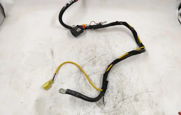 Audi A6 S6 C6 4F Positive cable (battery) 4F0971225F