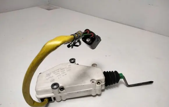 Volkswagen Sharan Central locking motor 7M0959775C