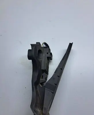 Volkswagen Golf V Accelerator throttle pedal 1K1721503P