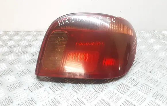 Toyota Yaris Rear/tail lights 52049
