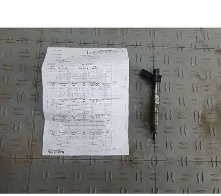 BMW 5 F10 F11 Fuel injector 7823461