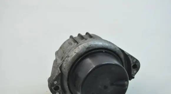 BMW X1 E84 Engine mount bracket 6773742
