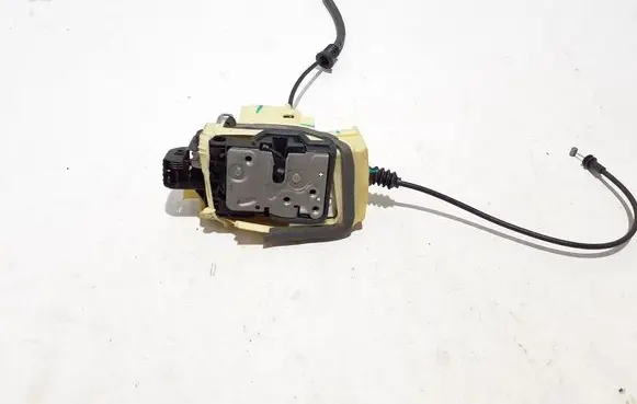 Polestar 2 Rear door lock 32131415