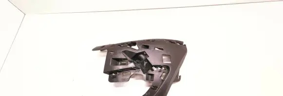 Volvo V60 Front bumper mounting bracket 31323425