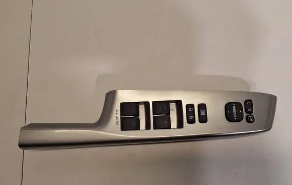 Toyota Prius+ (ZVW40) Electric window control switch 7423147270