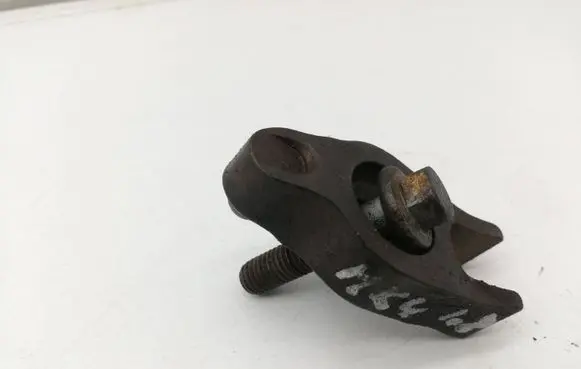Ford S-MAX Fuel Injector clamp holder