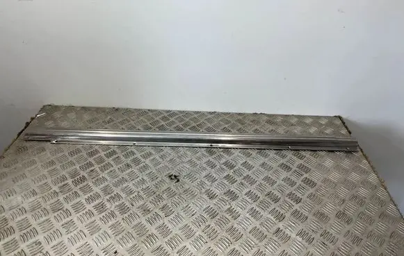 Mercedes-Benz SL R107 Sill A1076860336 1076860336