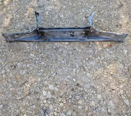 BMW 7 E32 Top upper radiator support slam panel 41138102282 8102282