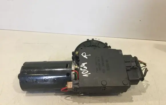 Seat Alhambra (Mk1) Wiper motor 7M1955113 0390241441 1397328048
