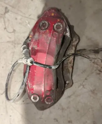 Mercedes-Benz E W211 Front brake caliper 20704604