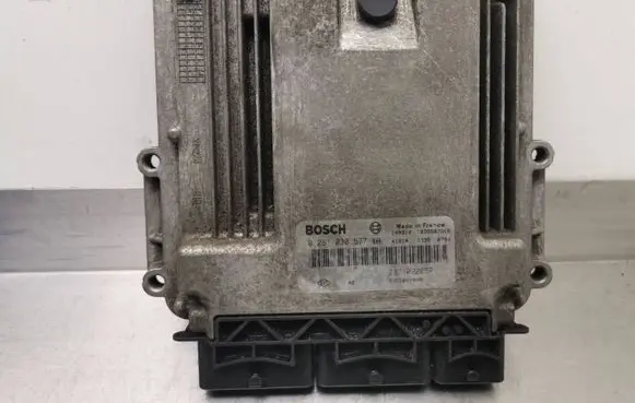 Renault Master III Engine control unit/module 237102265R 0281030577 237104134R