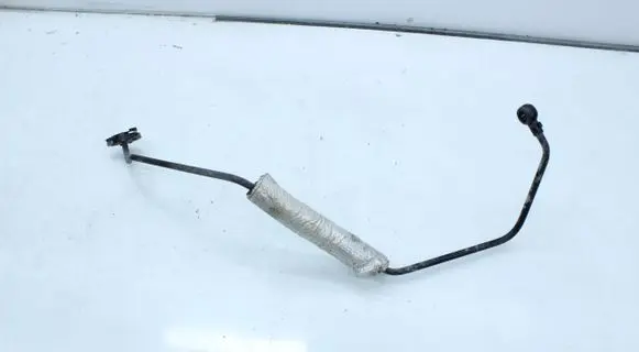Fuel injector supply line/pipe