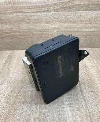 BMW 1 E81 E87 ABS Pump 6784764 6784763