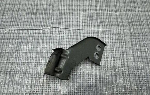 Maserati Grecale Fender mounting bracket C907