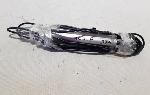 Mercedes-Benz E C207 W207 Shock absorber/damper mounting bracket SILOWNIKPRAYW20713