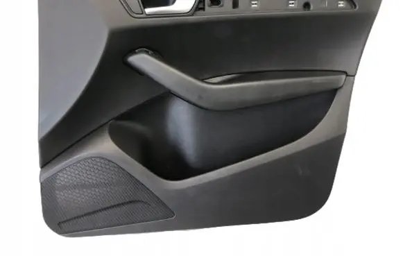 Audi Q5 SQ5 Front door card panel trim