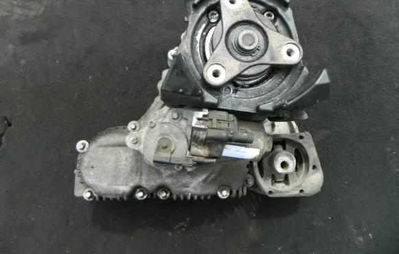 BMW 5 E60 E61 Gearbox transfer box case 7550173