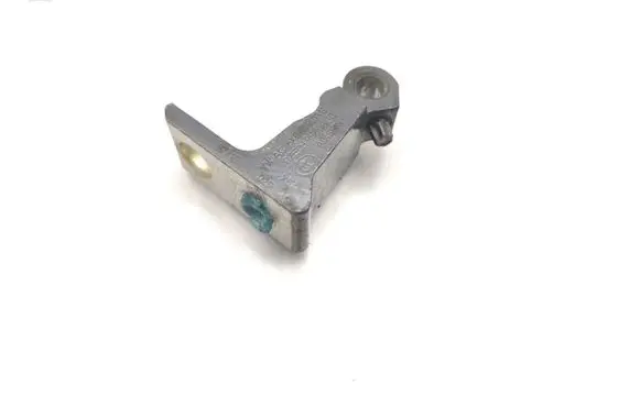 Skoda Superb B8 (3V) Front door upper hinge 8X0831403E A046573
