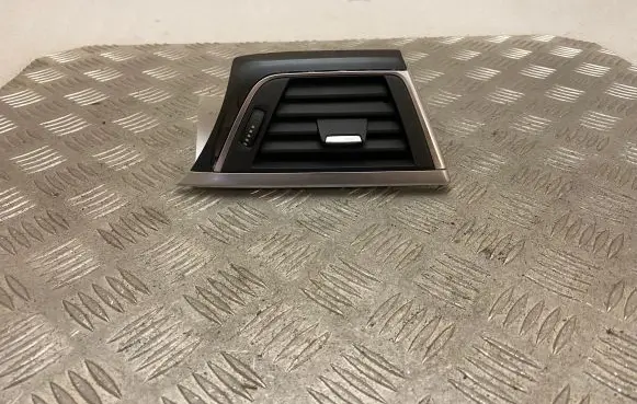 BMW 4 F36 Gran coupe Dashboard side air vent grill/cover trim 9231995