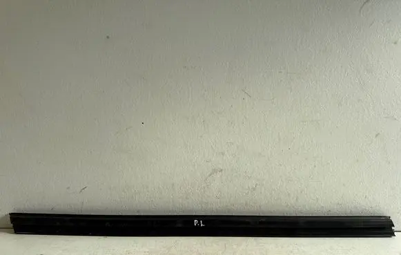BMW X6 F16 Door glass trim 