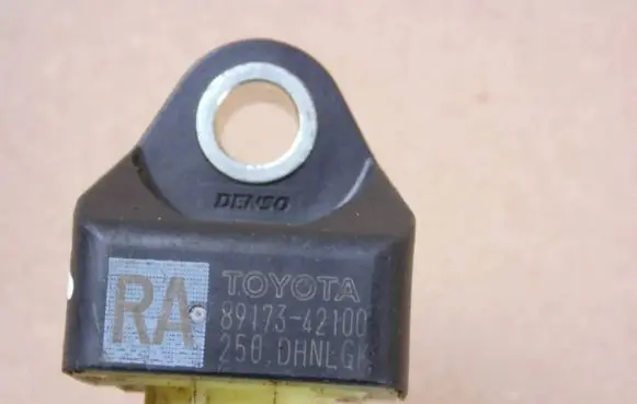 Toyota RAV 4 (XA50) Airbag deployment crash/impact sensor 8917342100