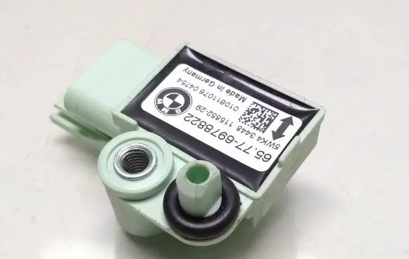 BMW 5 E60 E61 Airbag deployment crash/impact sensor 6978822 65776978822