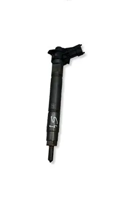Chrysler Grand Voyager V Fuel injector 15062058F 211210 S6MBL4FACR