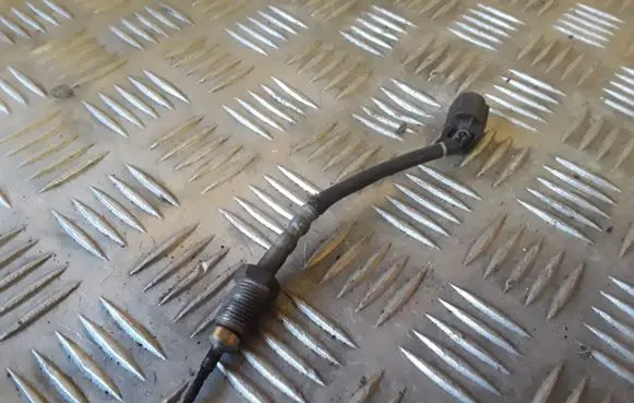 BMW 5 E60 E61 Exhaust gas temperature sensor 7798486 042656001222