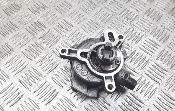 Volvo V60 Vacuum pump 31316688