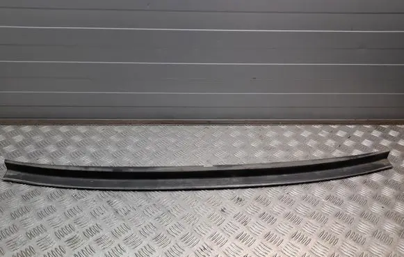 Audi A8 S8 D4 4H Loading door glass trim molding 4H0853293