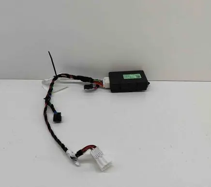 Mercedes-Benz CLA C118 X118 Sunroof control unit/module A1779011000 A1679025013