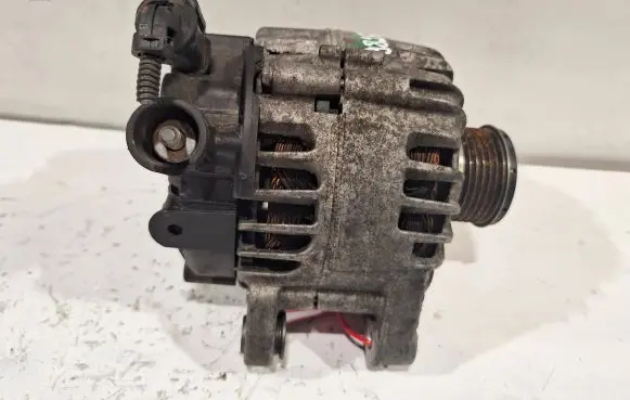 Opel Crossland X Generator/alternator 9826574080