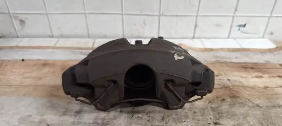 Opel Zafira A Front brake caliper FN3