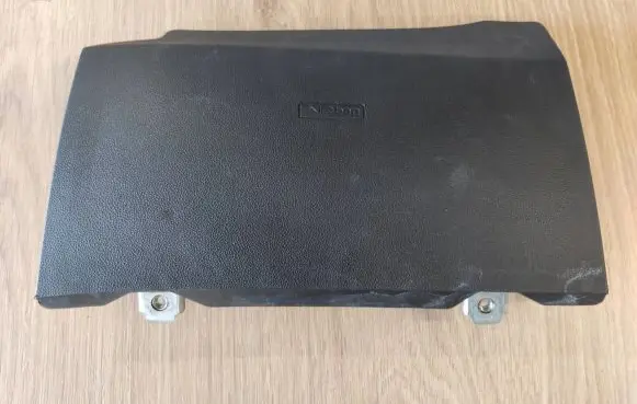 Knee airbag