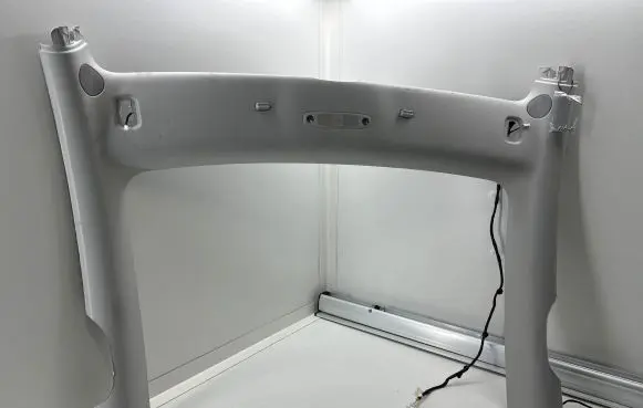 Tesla Model Y Headlining 162341800F 090820230938 DN123221Z07762