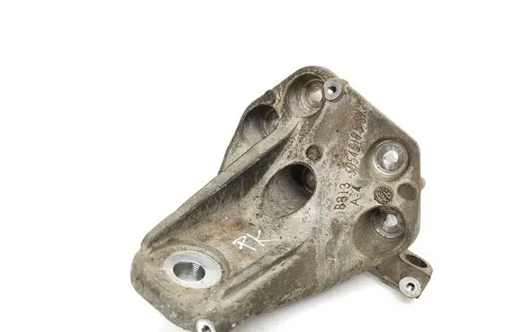 Alfa Romeo Stelvio Engine mounting bracket 50545195