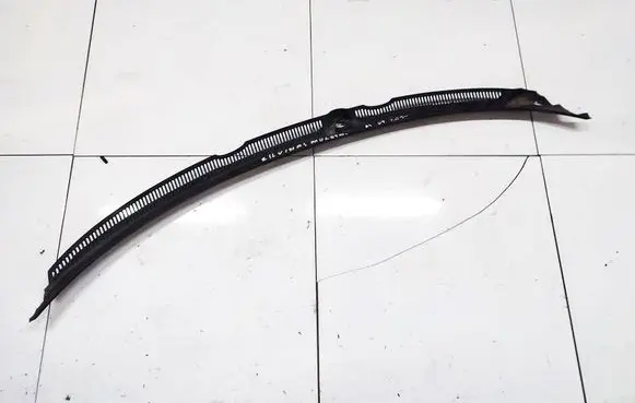 Audi A4 S4 B7 8E 8H Wiper trim 8H0853906
