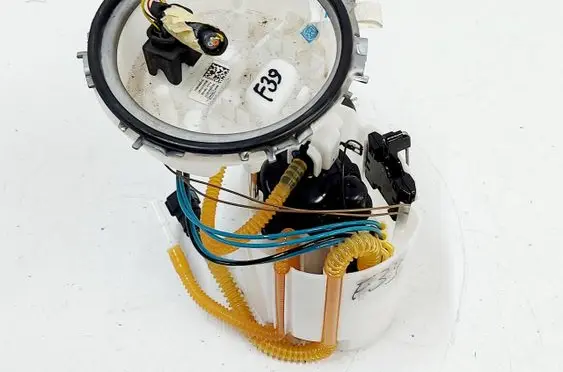BMW X2 F39 In-tank fuel pump 7300463