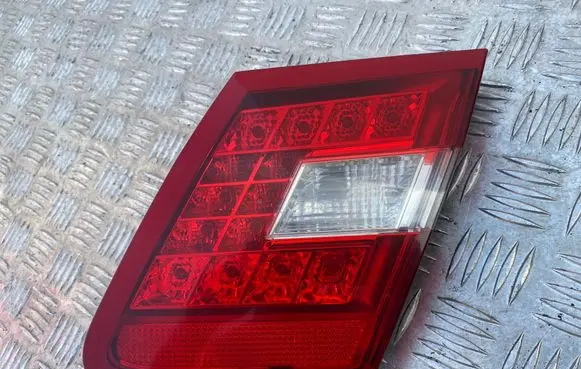 Mercedes-Benz E W212 Tailgate rear/tail lights A2128203264 483502 778010