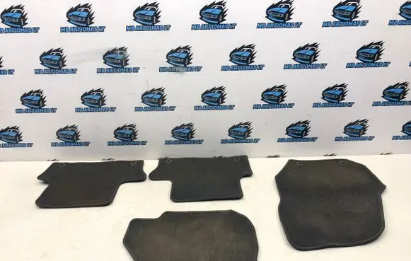 Volvo XC60 Car floor mat set 