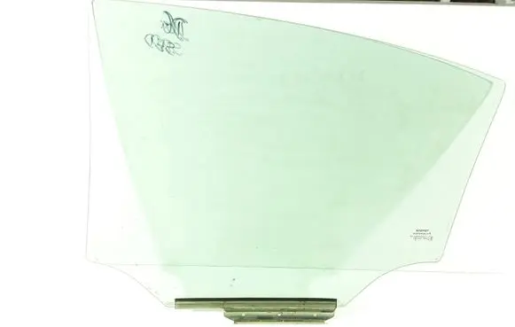 Toyota Avensis T270 Rear door window glass 43R001583