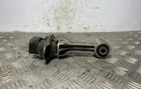 Hyundai Kona I Engine mount bracket 21950J9000