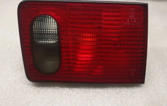Tailgate rear/tail lights