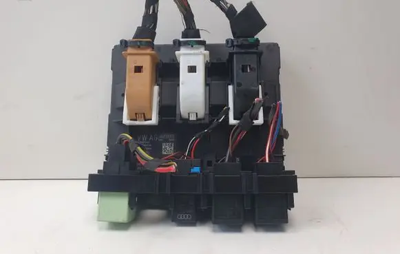 Volkswagen PASSAT B7 Comfort/convenience module 3AA937087C