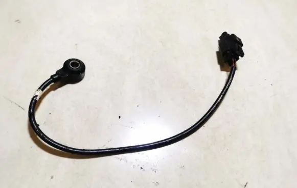 Ford Fiesta Detonation knock sensor 98MF12A699BA 1072086B