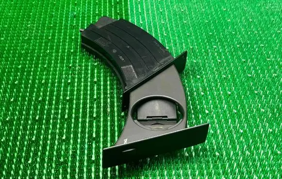 BMW 5 E60 E61 Cup holder 318280000 7134104