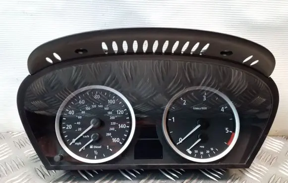 BMW 5 E60 E61 Speedometer (instrument cluster) 6945634 6934312 A2C53020569