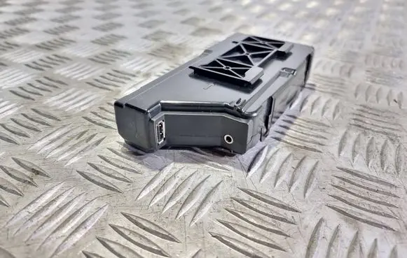 Seat Ibiza IV (6J,6P) AUX in-socket connector 6J0035342D